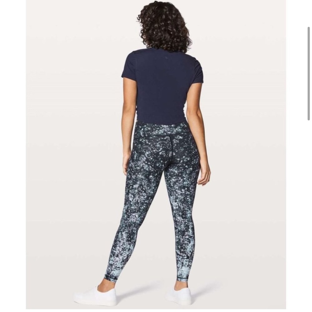 Lululemon Wunder Under Hi-Rise Tight *Nulux
Effervescence Pant